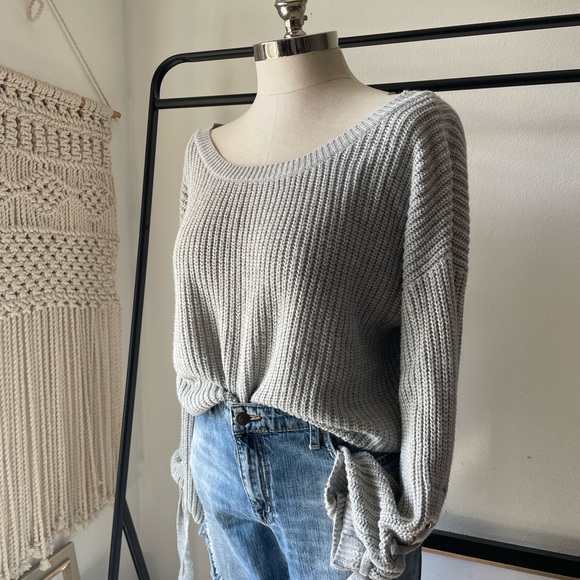 Love By Design Sweaters - Grey pullover knit sweater.